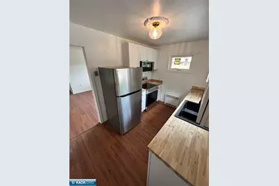 2401 7th Ave E, Hibbing, MN 55746 - Photo 13
