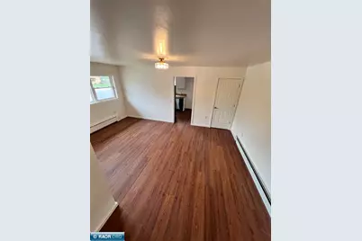 2401 7th Ave E, Hibbing, MN 55746 - Photo 25