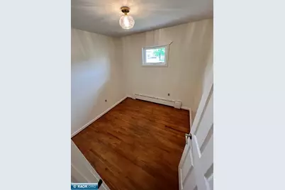 2401 7th Ave E, Hibbing, MN 55746 - Photo 21