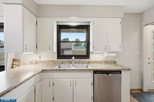 722 S 8th St, Virginia, MN 55792 - Photo 5