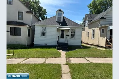 403 5th St SW, Chisholm, MN 55719 - Photo 3