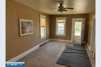 403 5th St SW, Chisholm, MN 55719 - Photo 9