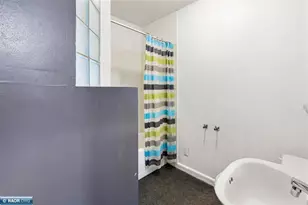 213 Wisconsin Ave W, Gilbert, MN 55741 - Photo 23