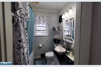 324 E White St, Ely, MN 55731 - Photo 25