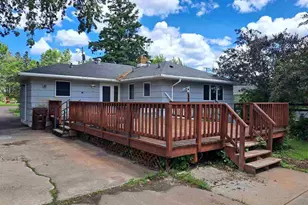 818 E 39th St, Hibbing, MN 55746 - Photo 21