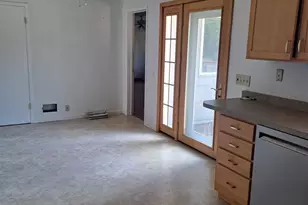 818 E 39th St, Hibbing, MN 55746 - Photo 5