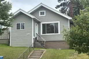 724 Summit, Eveleth, MN 55734 - Photo 1