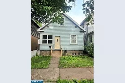 1713 4th Ave E, Hibbing, MN 55746 - Photo 1