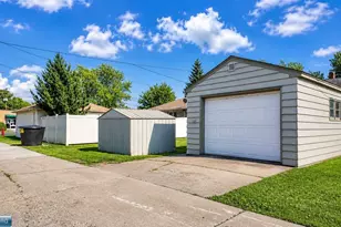 703 6th St S, Virginia, MN 55792 - Photo 11