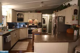 3715 W 7th Ave, Hibbing, MN 55746 - Photo 17