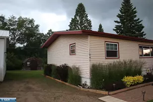 3715 W 7th Ave, Hibbing, MN 55746 - Photo 7