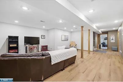 4494 Woodlawn Cir, Eveleth, MN 55734 - Photo 23