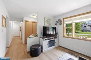 4494 Woodlawn Cir, Eveleth, MN 55734 - Photo 11