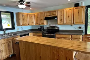 1746 Janet Park Dr, Hibbing, MN 55746 - Photo 9