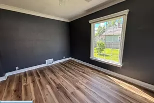 1208 12th Ave E, Hibbing, MN 55746 - Photo 5