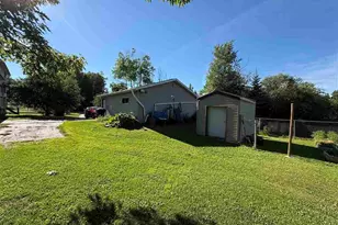 3402 Bunker Rd, Hibbing, MN 55746 - Photo 17