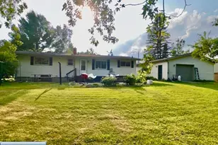 204 S 5th St E, Aurora, MN 55705 - Photo 5