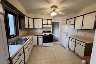 2630 3rd Ave E, Hibbing, MN 55746 - Photo 9