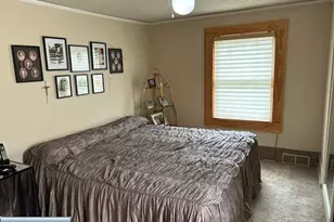 1924 E 10th Ave, Hibbing, MN 55746 - Photo 17