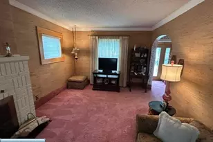 1924 E 10th Ave, Hibbing, MN 55746 - Photo 5