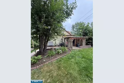624 Park Ave, Eveleth, MN 55734 - Photo 3