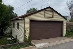 624 Park Ave, Eveleth, MN 55734 - Photo 5