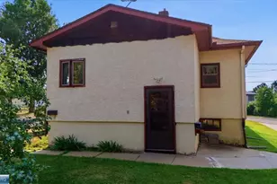 1102 McKinley Ave, Eveleth, MN 55734 - Photo 35