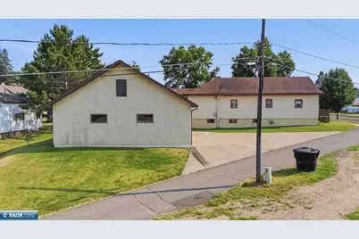 1102 McKinley Ave, Eveleth, MN 55734 - Photo 43