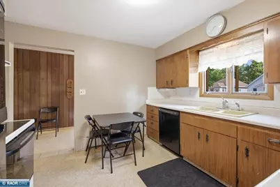 1102 McKinley Ave, Eveleth, MN 55734 - Photo 19
