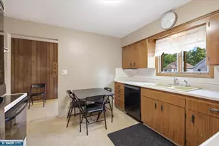 1102 McKinley Ave, Eveleth, MN 55734 - Photo 19