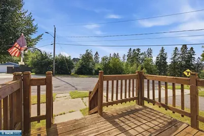 1102 McKinley Ave, Eveleth, MN 55734 - Photo 11