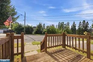 1102 McKinley Ave, Eveleth, MN 55734 - Photo 11