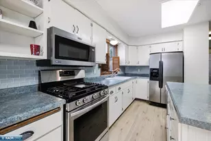 1517 11th St S, Virginia, MN 55792 - Photo 11