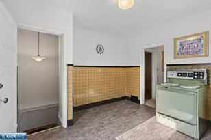 1905 E 8th Ave, Hibbing, MN 55746 - Photo 27