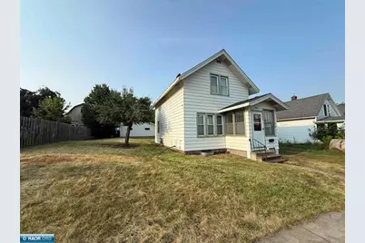 406 6th Street SW, Chisholm, MN 55719 - Photo 3