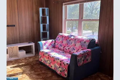 1317 E 13th Ave, Hibbing, MN 55746 - Photo 11