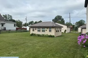 1317 E 13th Ave, Hibbing, MN 55746 - Photo 15