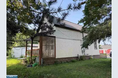 403 N 3rd Ave, Virginia, MN 55792 - Photo 3