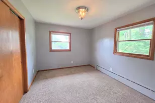 425 E 43rd St, Hibbing, MN 55746 - Photo 35