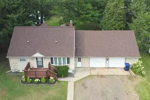 425 E 43rd St, Hibbing, MN 55746 - Photo 5