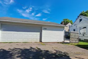 3309 3rd Ave W, Hibbing, MN 55746 - Photo 3