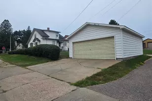 636 1st St, Nashwauk, MN 55769 - Photo 39