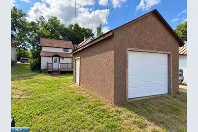 1620 4th Avenue E, Hibbing, MN 55746 - Photo 23