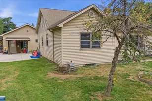 107 S Elba Ave, Eveleth, MN 55734 - Photo 3