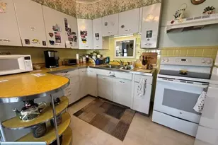 216 E 25th St, Hibbing, MN 55746 - Photo 5