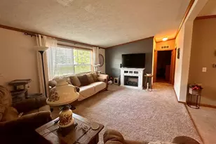 201 Deerwood Dr, Gilbert, MN 55741 - Photo 7