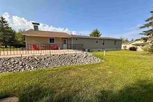 201 Deerwood Dr, Gilbert, MN 55741 - Photo 15