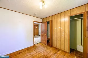 986 Gary St, Calumet, MN 55716 - Photo 17