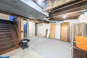 986 Gary St, Calumet, MN 55716 - Photo 27