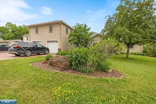 908 N 15th St, Virginia, MN 55792 - Photo 49